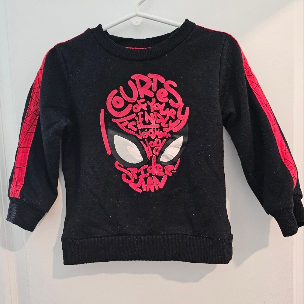 2T Black sweatsuit featuring‎ a red Spider-Man graphic Web Retro Avenger Heros